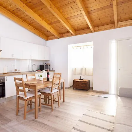 Coqueta Casita De Mercedes 塔科龙特